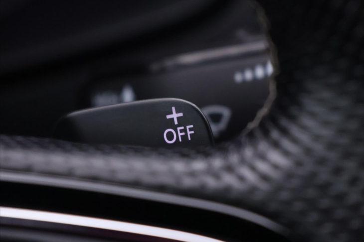 Škoda Karoq 2,0 TDI DSG 4x4 Sportline LED