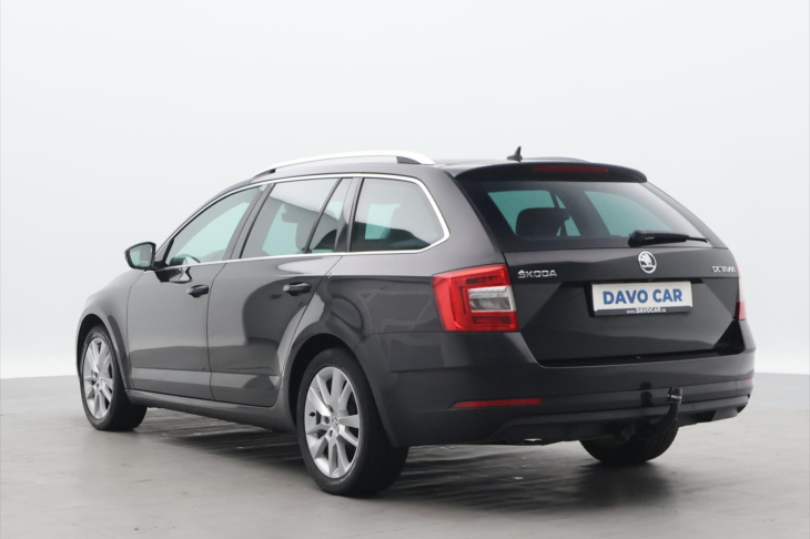 Škoda Octavia 1,6 TDI DSG Style+ LED Kůže