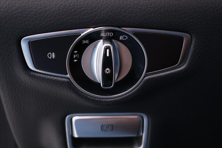 Mercedes-Benz Třídy S 4,7 AMG 335kW Aut.klima 500