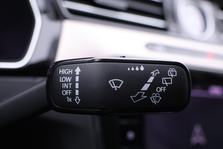 Volkswagen Passat 2,0 TDI 176kW DSG 4M Highline