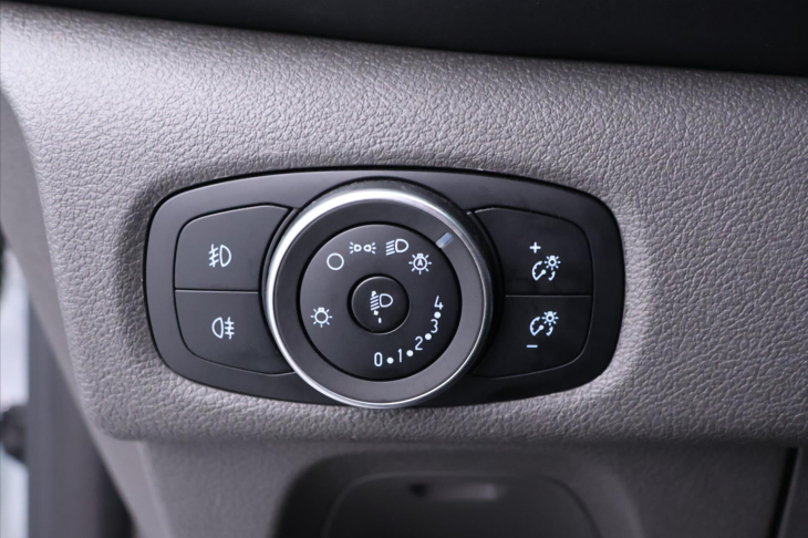 Ford Tourneo Custom 2,0 TDCI 136kW Active 1Maj DPH