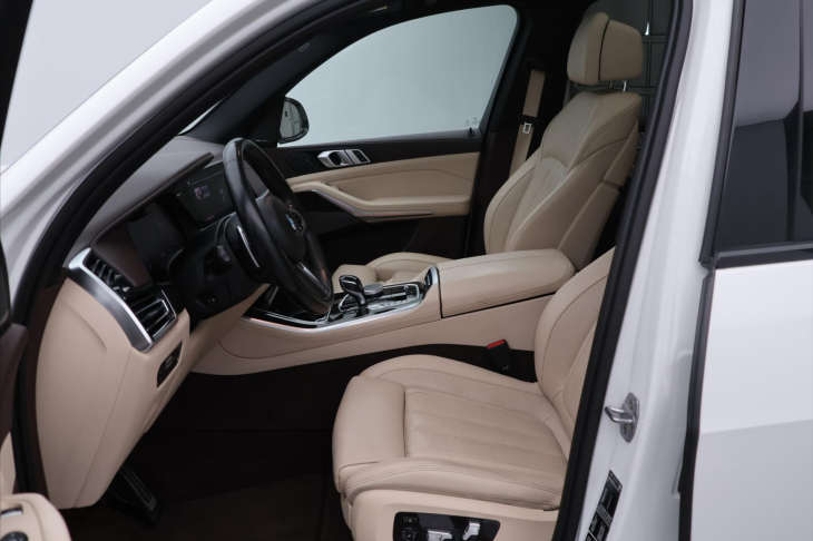 BMW X5 3,0 40 250kW xDrive Mpaket DPH