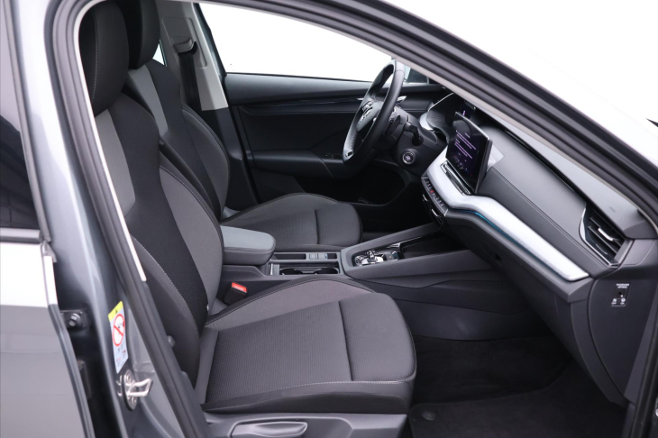 Škoda Octavia 2,0 TDI 110kW DSG Matrix DPH