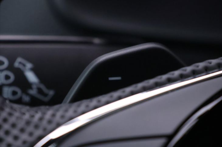 Škoda Karoq 2,0 TDI DSG Sportline 4x4 DPH