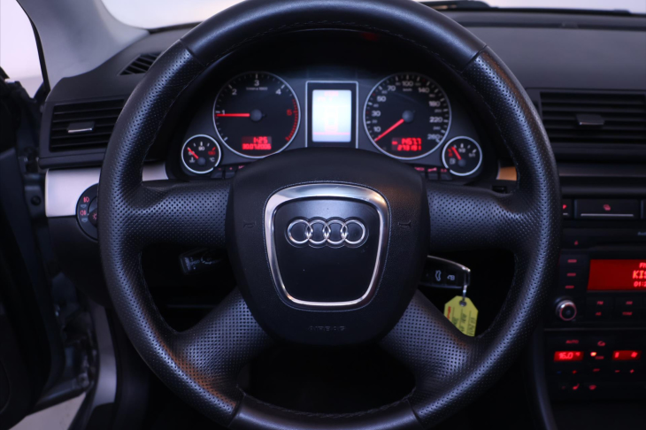 Audi A4 1,9 TDI 85kW Aut.klima