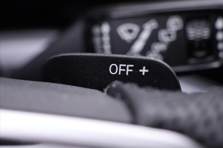 Volkswagen Touareg 3,0 TDI 210kW 4M R-Line DPH