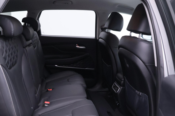 Hyundai Santa Fe 2,2 CRDI 142kW CZ 1.Maj DPH