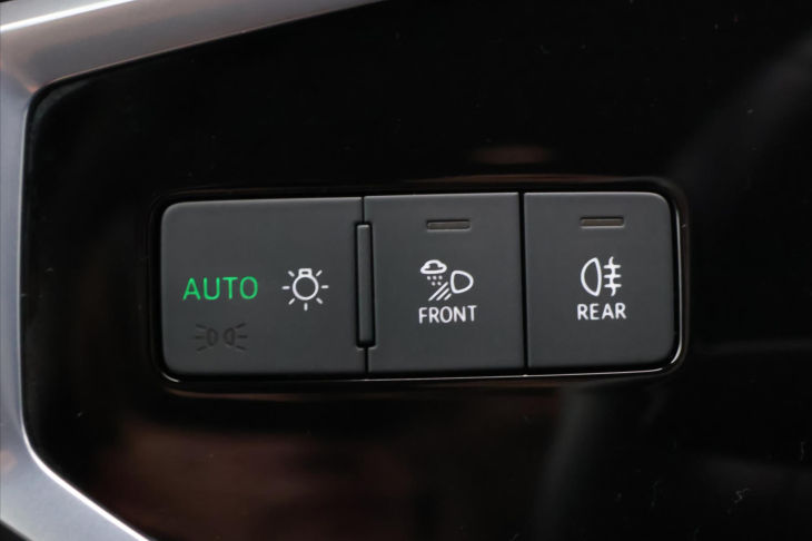 Audi Q3 2,0 40 TFSI Aut. quattro LED