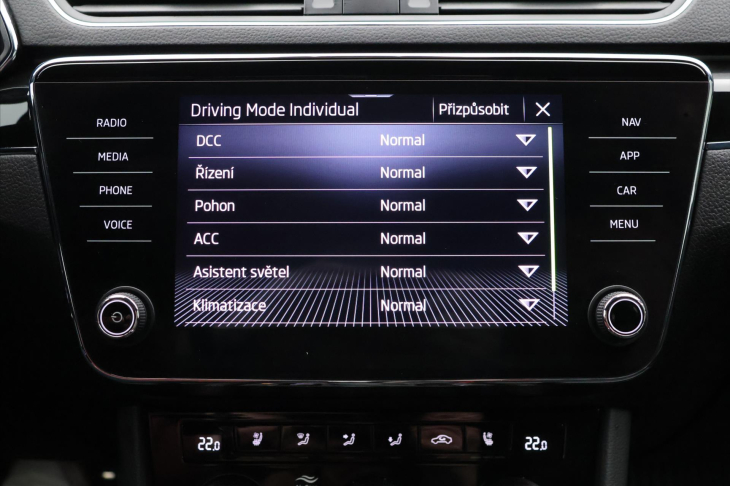 Škoda Superb 2,0 TDI 110kW DSG L&K DPH CZ