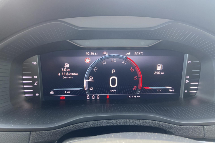 Škoda Karoq 2,0 TDI DSG Sportline 4x4 DPH