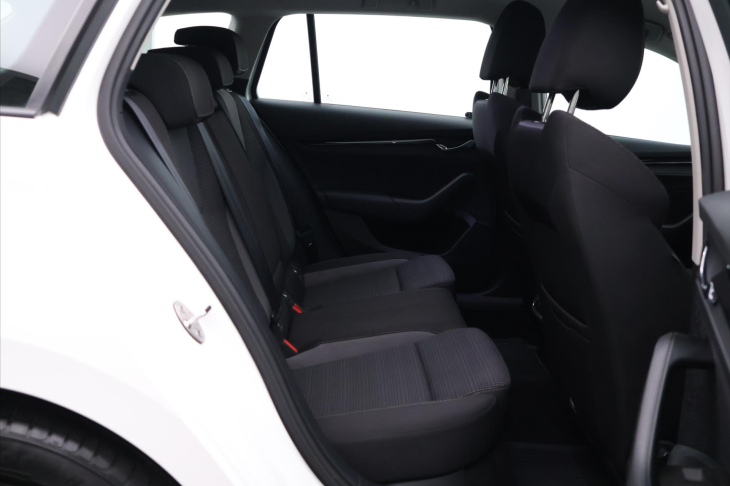 Škoda Octavia 2,0 TDI Ambition CZ DPH