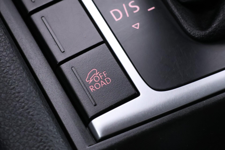 Volkswagen Amarok 3,0 TDI V6 Highline DPH Navi