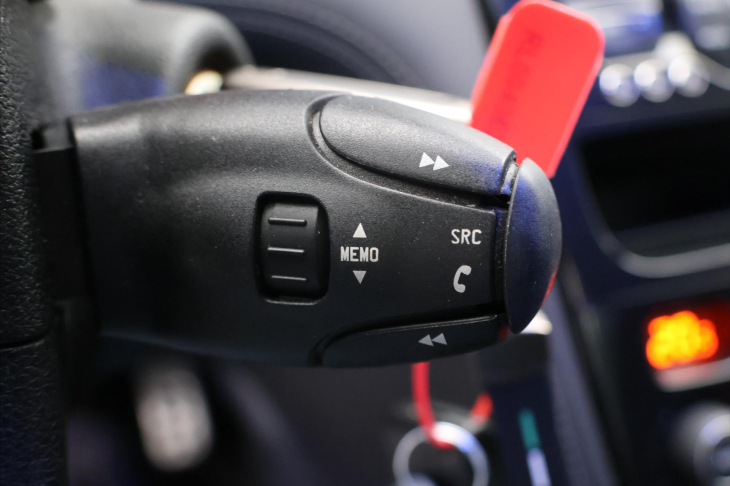 Peugeot RCZ 1,6 16V 147kW Allure Navi