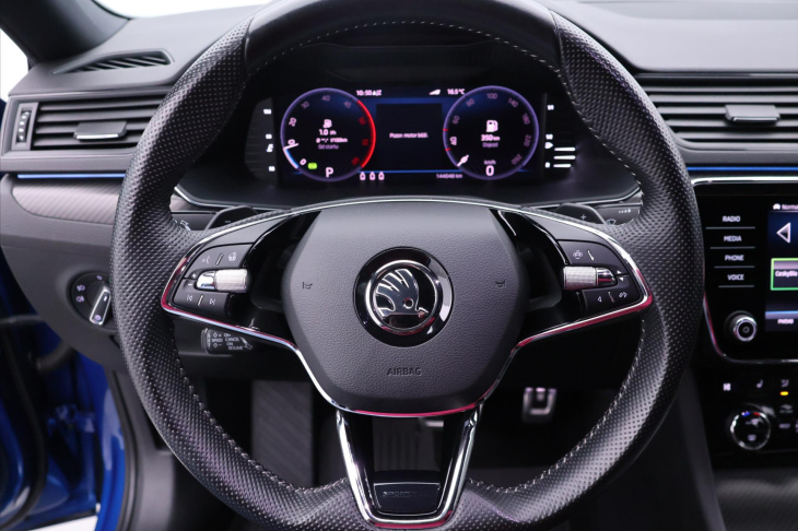 Škoda Superb 2,0 TDI DSG Sportline CZ 1.Maj