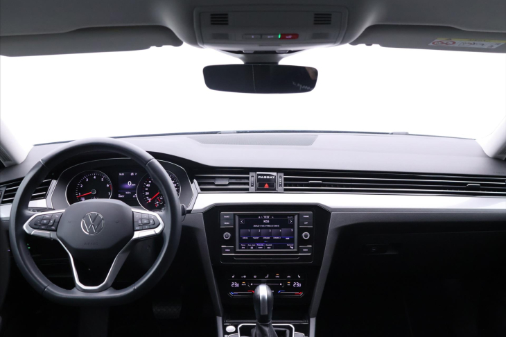 Volkswagen Passat 1,5 TSI 110kW DSG Business DPH