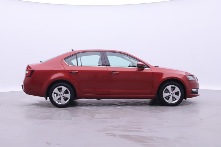 Škoda Octavia 1,8 TSI 132kW DSG Style LED