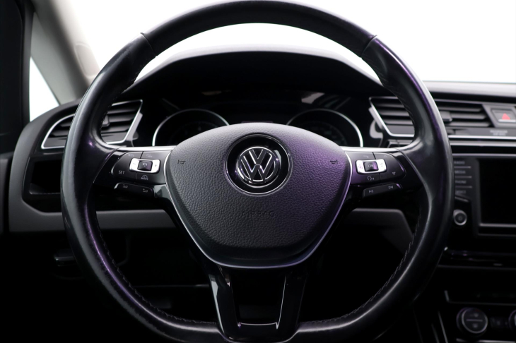 Volkswagen Touran 1,4 TSI 110 kW DSG Highline CZ