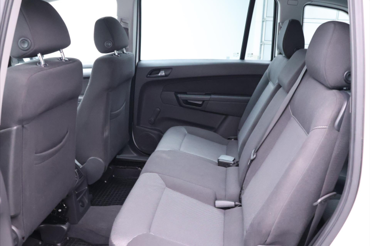 Opel Zafira 1,8 i 103kW Automat 7-Míst