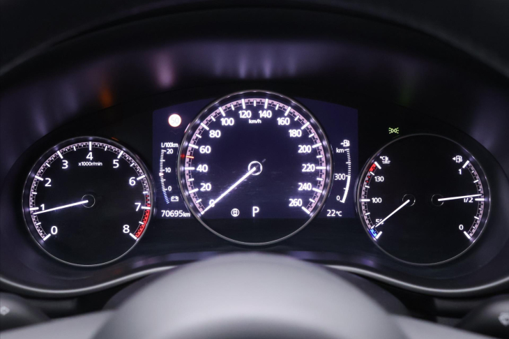 Mazda 3 2,0 e-Skyactiv Aut CZ 1.Maj DPH