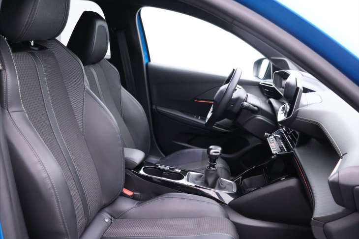 Peugeot 208 1,2 PT 74kW GT-Line LED