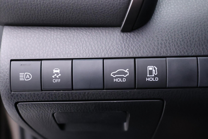 Toyota Camry 2,5 Hybrid 131kW Executive CZ