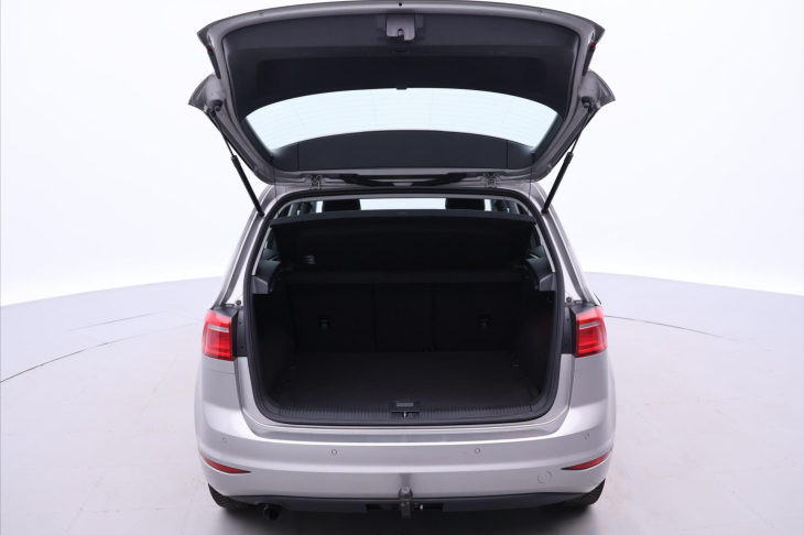 Volkswagen Golf Sportsvan 1,6 TDI 81kW Aut.klima Tažné