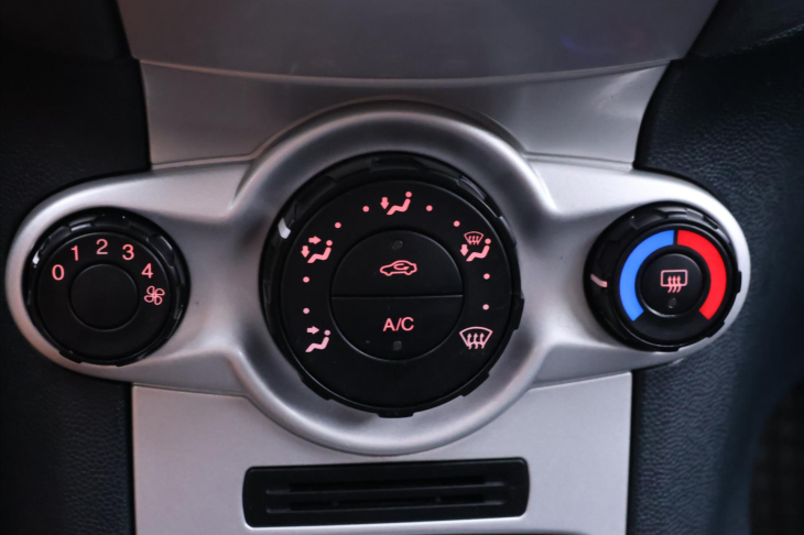 Ford Fiesta 1,2 i CZ Serv.kniha Klima