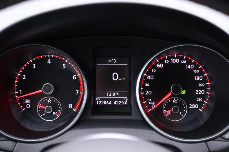Volkswagen Golf 2.0 GTI 155kW DSG Xenon CZ