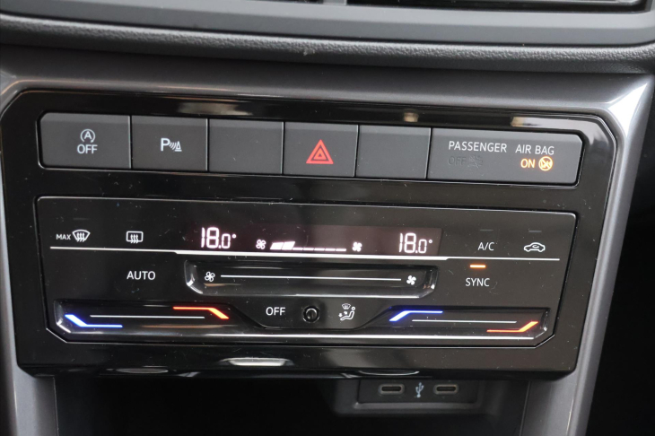 Volkswagen T-Cross 1,0 TSI R-line DSG Style DPH