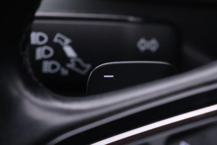 Škoda Superb 2,0 TDI 140kW DSG Style Kůže