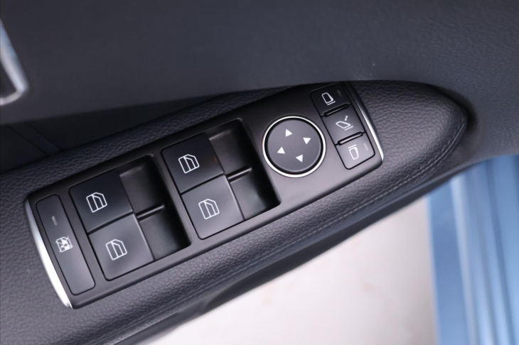 Mercedes-Benz Třídy E 3,0 350 CDI 4MATIC 195kW AT