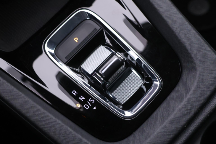 Škoda Octavia 2,0 TDI 110kW DSG Matrix DPH