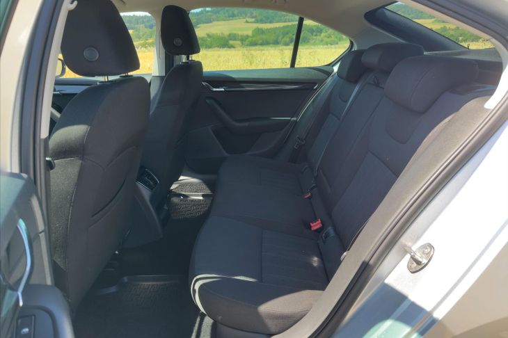 Škoda Octavia 1,6 TDI DSG CZ Style LED DPH