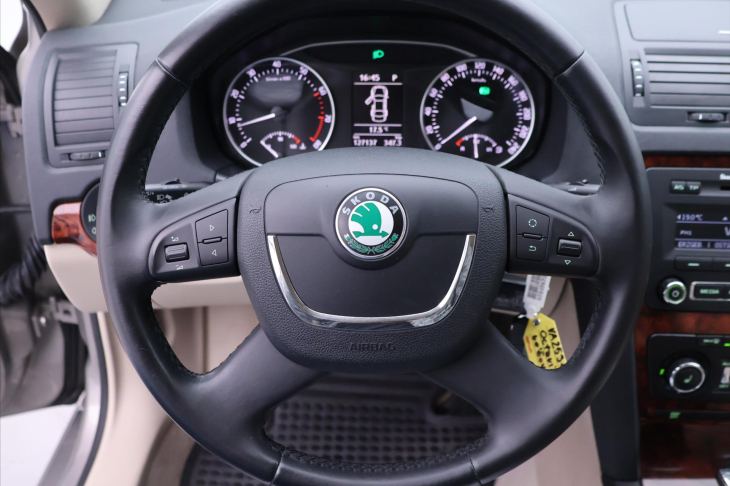 Škoda Octavia 1,4 TSI DSG Elegance Serv. kn