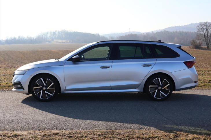 Škoda Octavia 1,0 TSI 81kW Sport Virtual LED