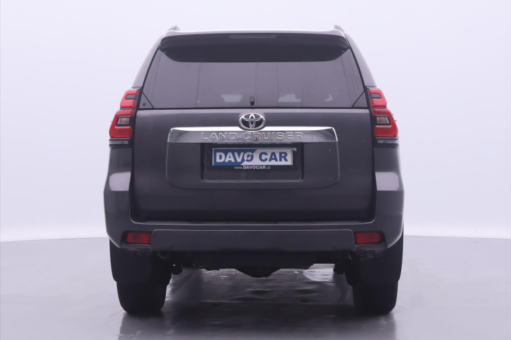 Toyota Land Cruiser 2,8 D-4D 150kW Aut. Invincible