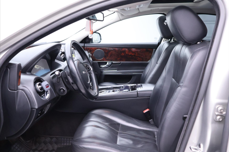 Jaguar XJ 3,0 D 202kW V6 Luxury