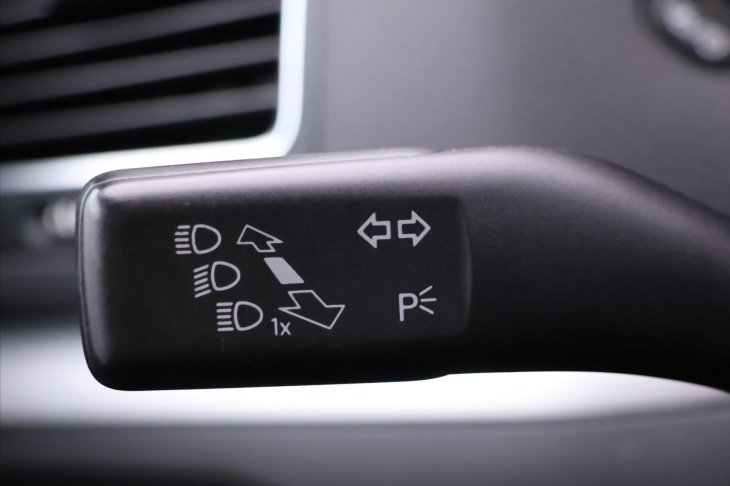 Volkswagen Sharan 2,0 TDI 130kW DSG CZ Highline