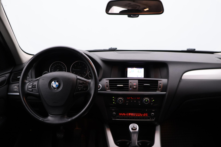 BMW X3 2,0 xDrive 135kW Aut.klima 20d