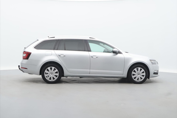 Škoda Octavia 2,0 TDI 110kW DSG Style Virtual