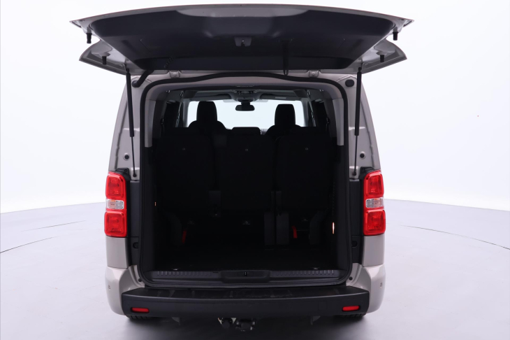 Peugeot Traveller 2,0 130kW Aut. CZ 8-Míst L3