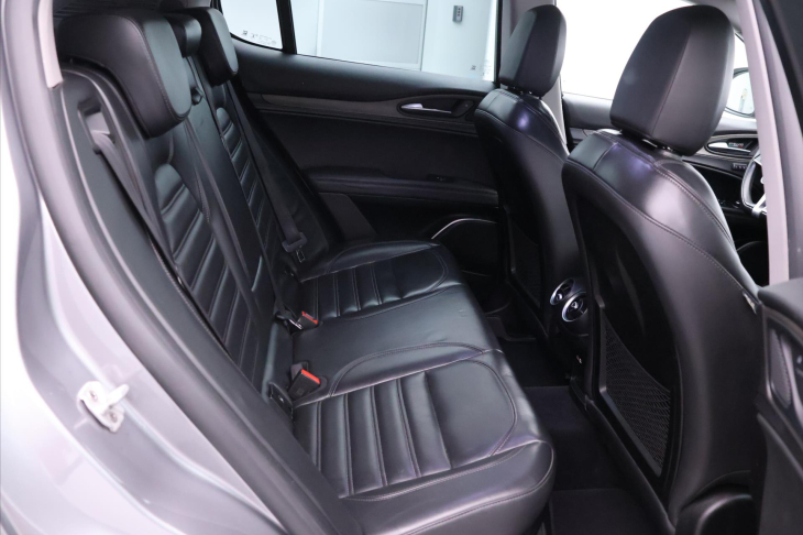 Alfa Romeo Stelvio 2,0 TBi 148kW Aut. Q4 Super