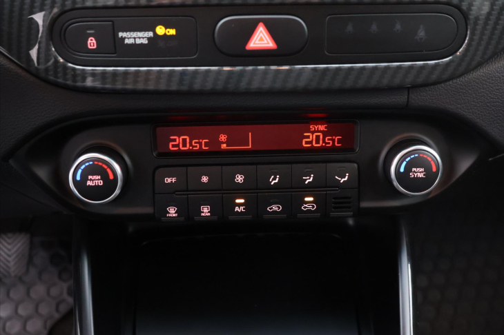 Kia Carens 1,7 CRDI 104kW Aut.klima