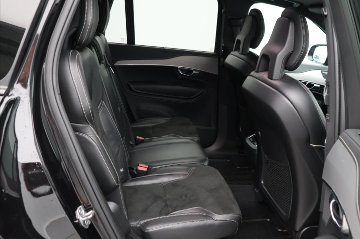 Volvo XC90 2.0 B6 220kW R-Design CZ Aut.