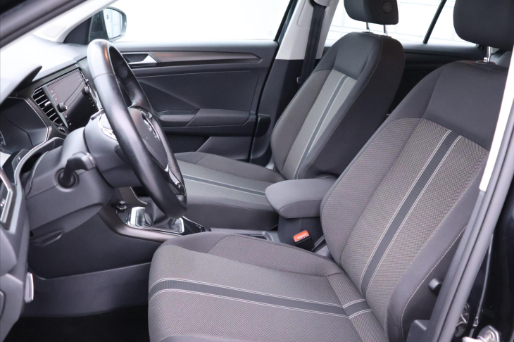 Volkswagen T-Roc 1,0 TSI 85kW Comfort 1.Maj DPH