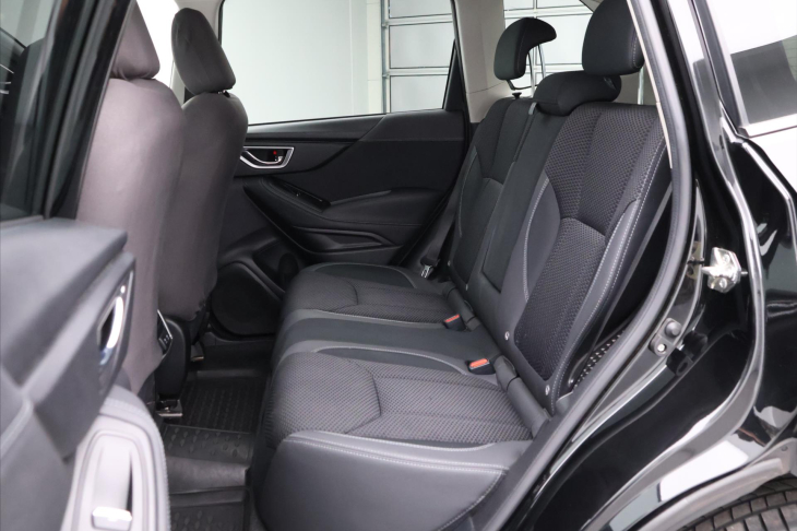 Subaru Forester 2,0 e-Boxer 110kW Comfort CZ