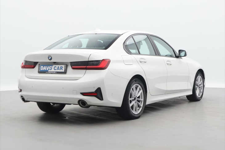 BMW Řada 3 2,0 320d 140 kW xDrive ADVANTAGE