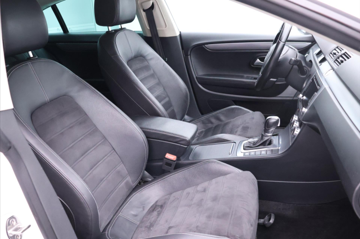 Volkswagen CC 2,0 TDI 130kW DSG Sport Xenon