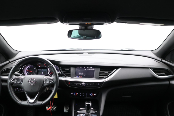 Opel Insignia 2,0 128kw Elegance Aut. CZ DPH