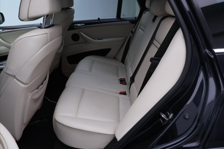 BMW X5 3,0 xDrive 40d 225kW CZ Kůže